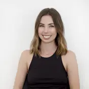 Betty larkin headshot 1